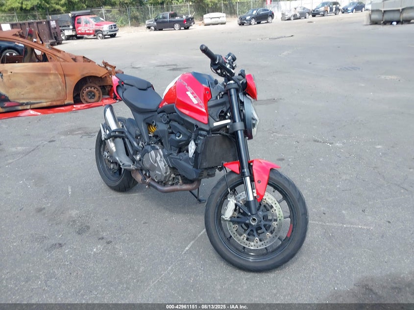 2021 Ducati Monster VIN ZDMMAMDT2MB000087 IAAI salvage auction — LEFT SIDE, Salvage Title, sold $2,050 on 2026-07-28 (photo 1)