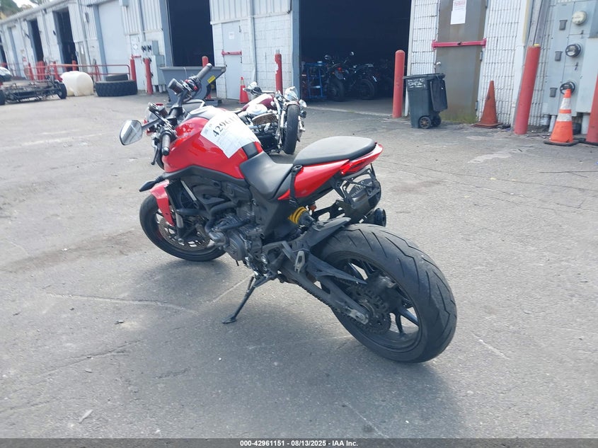 2021 Ducati Monster VIN ZDMMAMDT2MB000087 IAAI salvage auction — LEFT SIDE, Salvage Title, sold $2,050 on 2026-07-28 (photo 3)