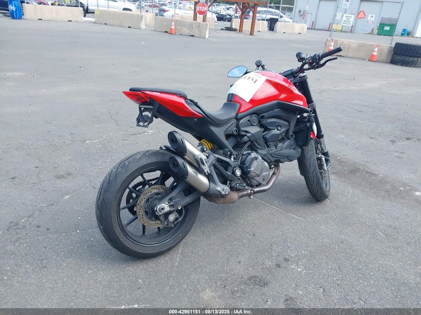 2021 Ducati Monster VIN ZDMMAMDT2MB000087 IAAI salvage auction — LEFT SIDE, Salvage Title, sold $2,050 on 2026-07-28 (photo 4)