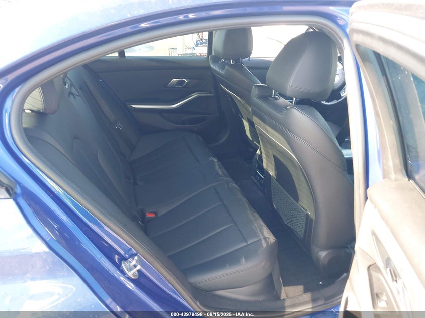 2020 BMW 3 series VIN 3MW5R1J02L8B05307 IAAI salvage auction — RIGHT SIDE, Original (Texas), sold $13,250 on 2026-07-10 (photo 8)