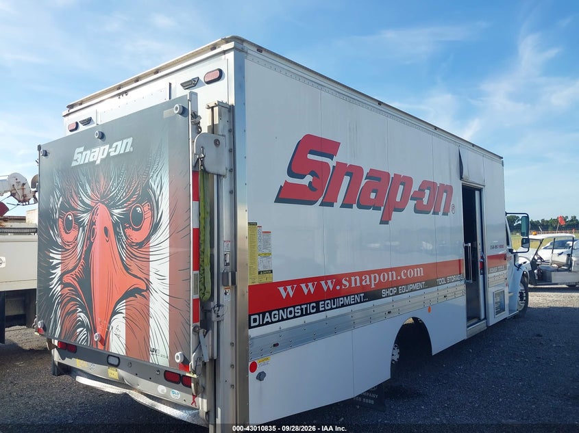 2020 Freightliner M2 106 VIN 1FVACWFC9LHLX7596 IAAI salvage auction — FRONT END, Salvage Title, sold $7,250 on 2026-10-07 (photo 4)