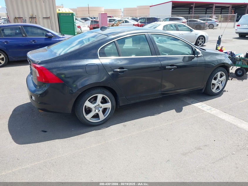 2012 Volvo S60 VIN YV1622FS5C2106259 IAAI salvage auction — UNKNOWN, Salvage (Hawaii), sold $25 on 2026-08-25 (photo 4)