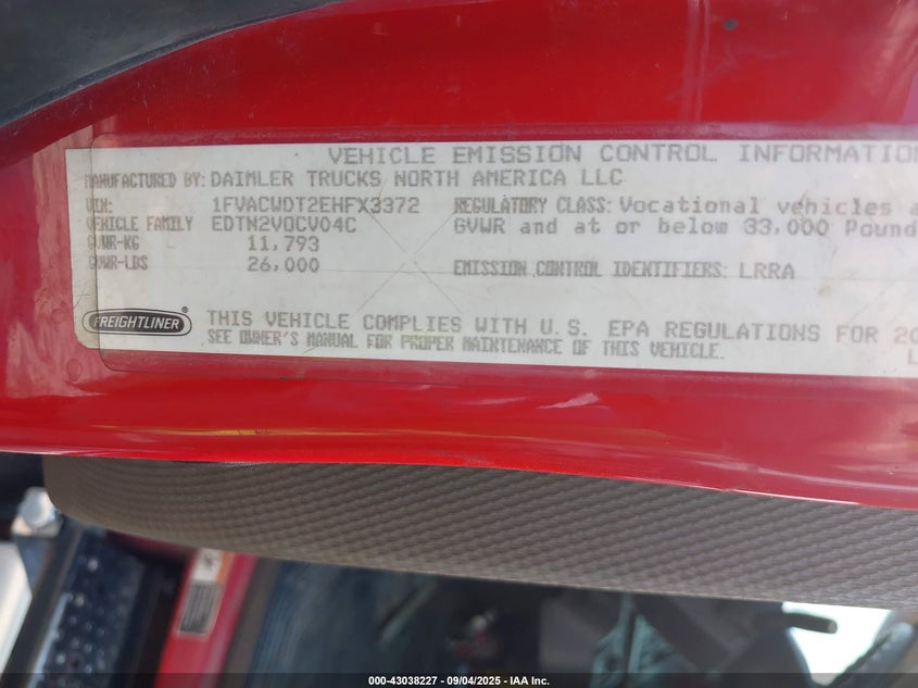 2014 Freightliner M2 VIN 1FVACWDT2EHFX3372 IAAI salvage auction — SIDE, Salvage Title, sold $11,750 on 2026-08-26 (photo 9)