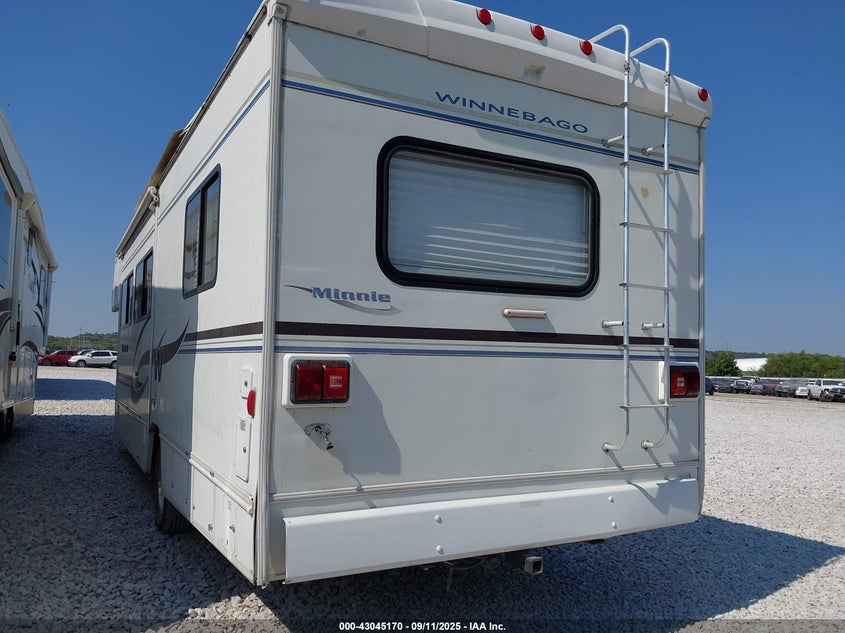 2004 Winnebago Econoline VIN 1FDXE45S14HB08888 IAAI salvage auction — UNDERCARRIAGE, Clear (Oklahoma), sold $2,900 on 2026-09-22 (photo 3)