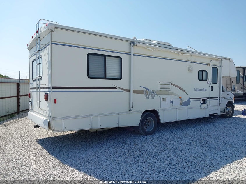 2004 Winnebago Econoline VIN 1FDXE45S14HB08888 IAAI salvage auction — UNDERCARRIAGE, Clear (Oklahoma), sold $2,900 on 2026-09-22 (photo 4)