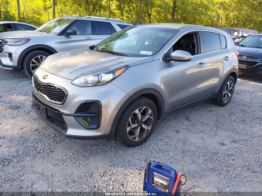 2020 Kia Sportage VIN KNDPM3AC2L7827491 IAAI salvage auction — SIDE, Salvage Title, sold $3,600 on 2026-07-09 (photo 2)