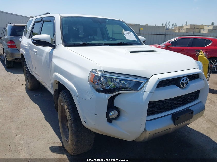 2018 Toyota 4runner VIN JTEBU5JR3J5577497 — IAAI salvage auction photo