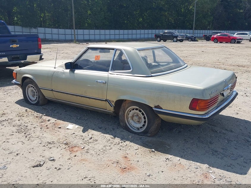 1980 Mercedes-benz 280 VIN WDB10704212008417 IAAI salvage auction — FRONT END, Salvage (Georgia), sold $1,150 on 2026-07-23 (photo 3)