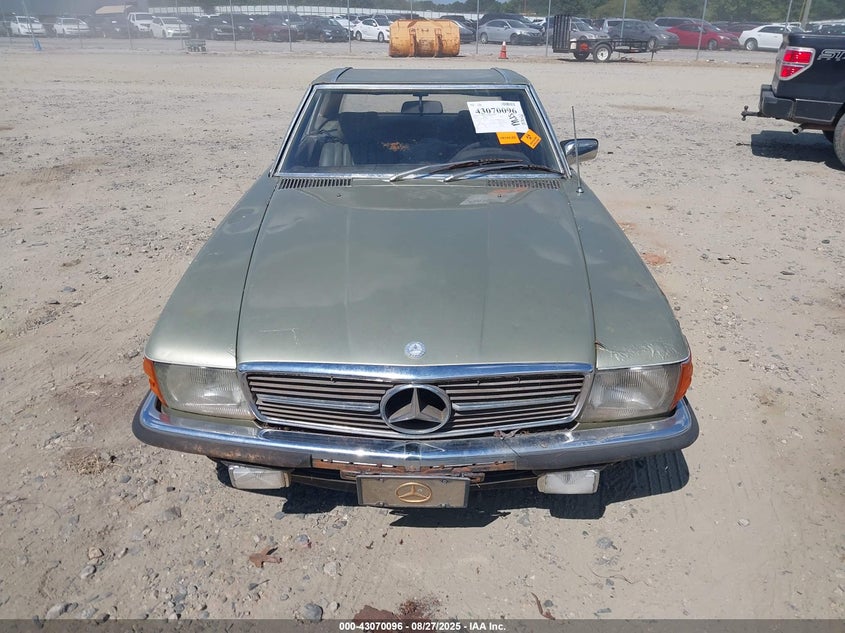 1980 Mercedes-benz 280 VIN WDB10704212008417 IAAI salvage auction — FRONT END, Salvage (Georgia), sold $1,150 on 2026-07-23 (photo 6)