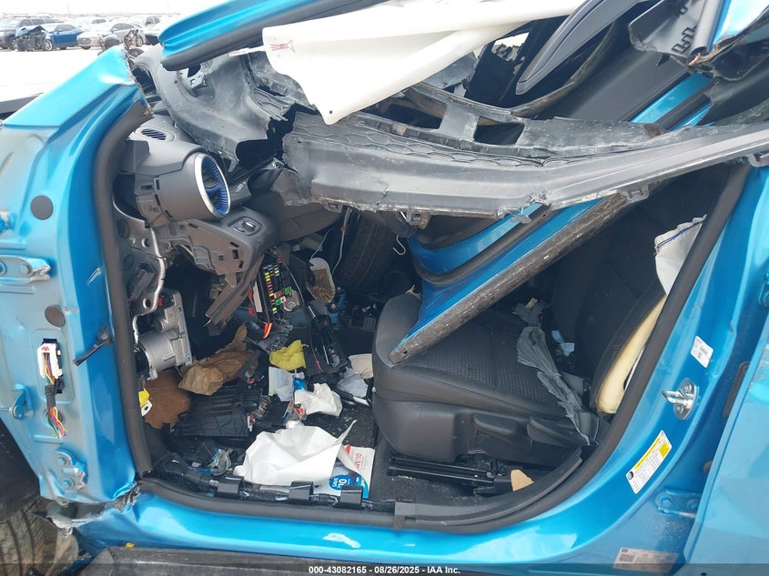 2025 Chevrolet Trax VIN KL77LHEP9SC120954 IAAI salvage auction — ROLLOVER, Non-Repairable (Texas), sold $1,150 on 2026-07-09 (photo 5)