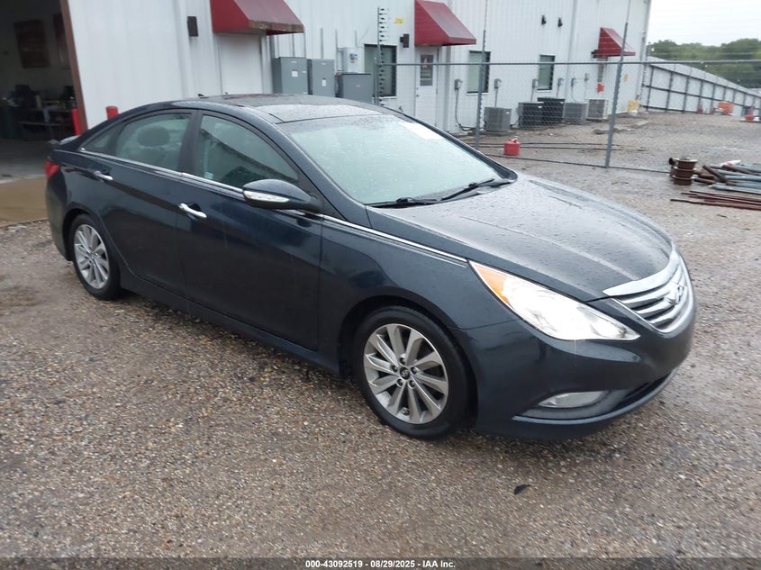 2014 Hyundai Sonata VIN 5NPEC4AC8EH939243 IAAI salvage auction — LEFT SIDE, Salvage Title, sold $800 on 2026-07-20 (photo 1)