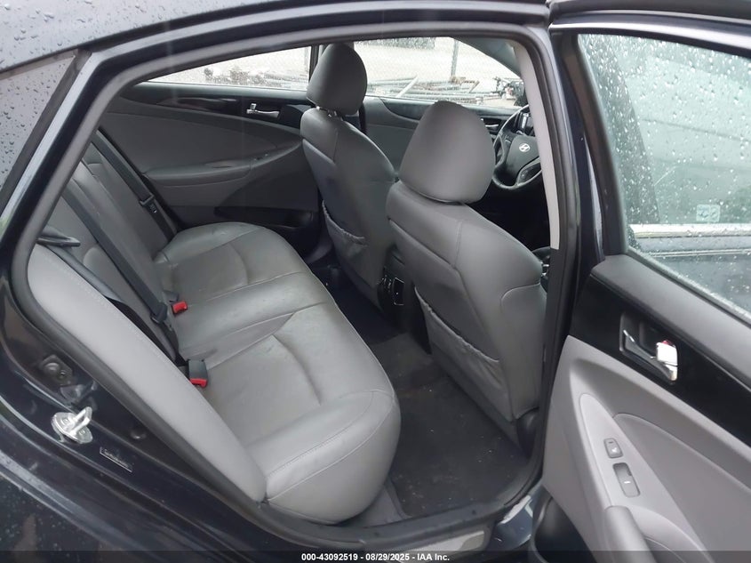 2014 Hyundai Sonata VIN 5NPEC4AC8EH939243 IAAI salvage auction — LEFT SIDE, Salvage Title, sold $800 on 2026-07-20 (photo 8)