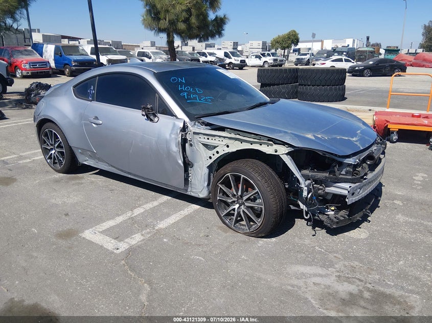2024 Toyota Gr 86 VIN JF1ZNBB19R8760040 IAAI salvage auction — RIGHT FRONT, Salvage (California), sold $7,750 on 2026-07-28 (photo 1)