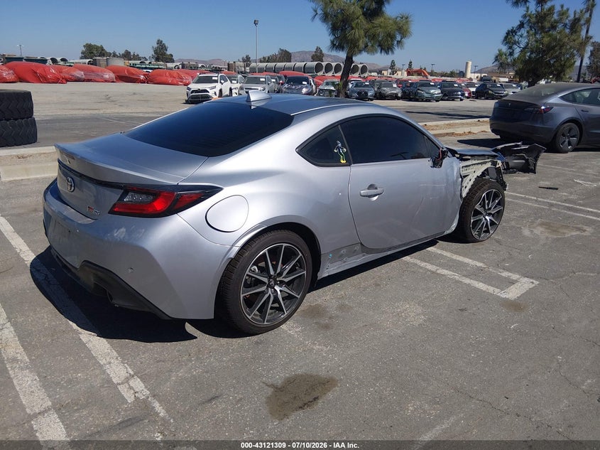 2024 Toyota Gr 86 VIN JF1ZNBB19R8760040 IAAI salvage auction — RIGHT FRONT, Salvage (California), sold $7,750 on 2026-07-28 (photo 4)
