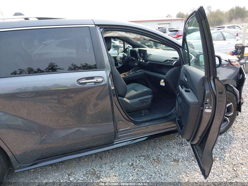 2025 Toyota Sienna VIN 5TDESKFC6SS205724 IAAI salvage auction — FRONT END, Salvage Title, sold $18,100 on 2026-07-22 (photo 5)