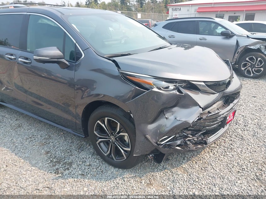 2025 Toyota Sienna VIN 5TDESKFC6SS205724 IAAI salvage auction — FRONT END, Salvage Title, sold $18,100 on 2026-07-22 (photo 6)