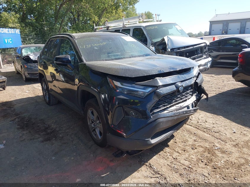 2022 Toyota Rav4 VIN 4T3RWRFV9NU064604 IAAI salvage auction — FRONT END, Salvage (Indiana), sold $8,600 on 2026-07-29 (photo 1)
