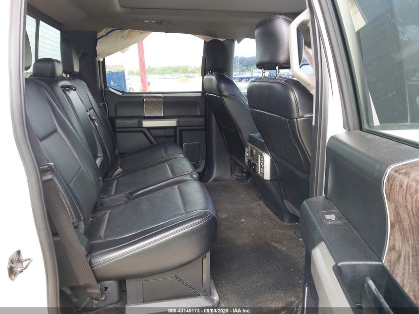 2017 Ford F-250 Super Duty VIN 1FT7W2BT5HEE12459 IAAI salvage auction — Front End, Rebuildable (Florida), sold $12,550 on 2025-10-06 (photo 8)