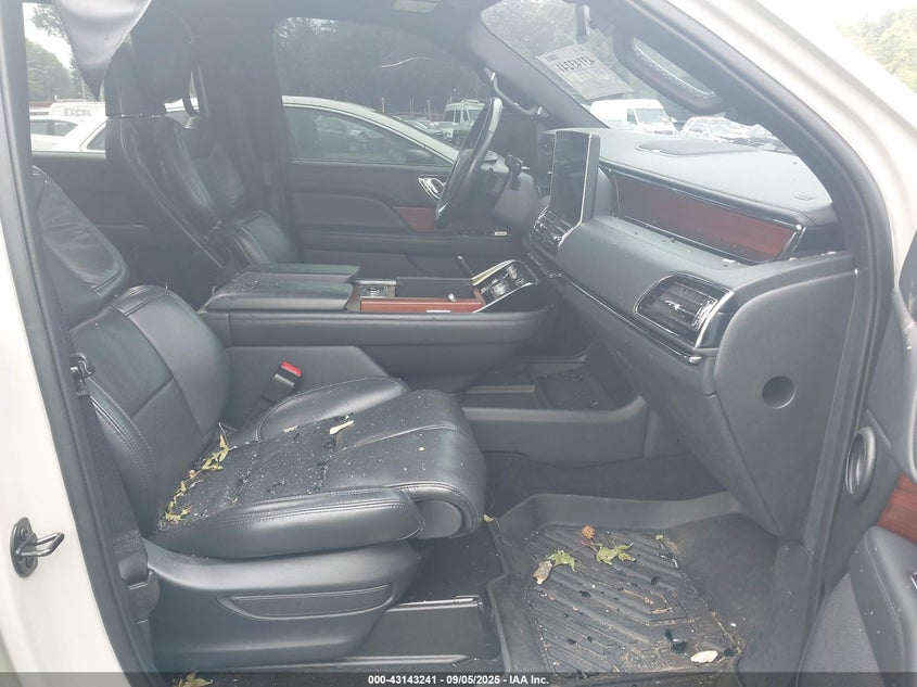2022 Lincoln Navigator VIN 5LMJJ2LT2NEL02363 IAAI salvage auction — ROOF, Salvage Title, sold $24,150 on 2026-09-28 (photo 5)