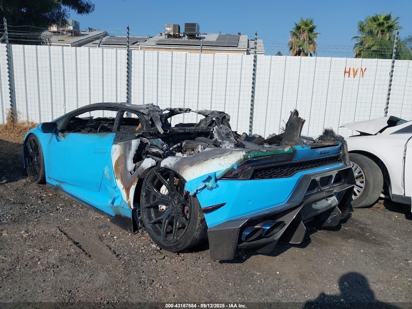 2017 Lamborghini Huracan VIN ZHWUC2ZF7HLA06751 IAAI salvage auction — ENGINE BURN, Non-Repairable (California), sold $38,150 on 2026-07-07 (photo 3)