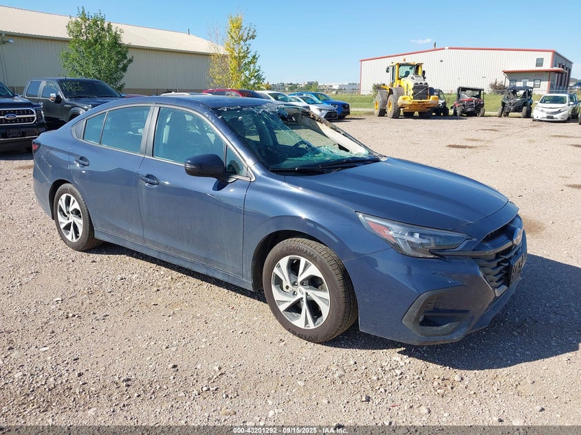 2025 Subaru LEGACY VIN 4S3BWAD63S3018084 IAAI salvage auction — LEFT SIDE, Salvage Title, sold $11,075 on 2026-08-11 (photo 1)