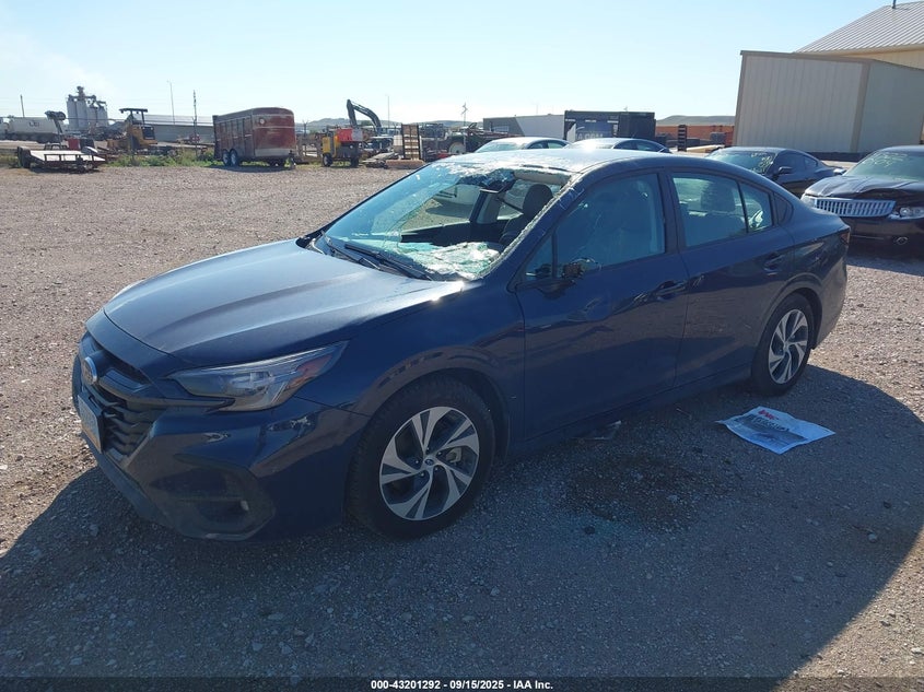 2025 Subaru LEGACY VIN 4S3BWAD63S3018084 IAAI salvage auction — LEFT SIDE, Salvage Title, sold $11,075 on 2026-08-11 (photo 2)