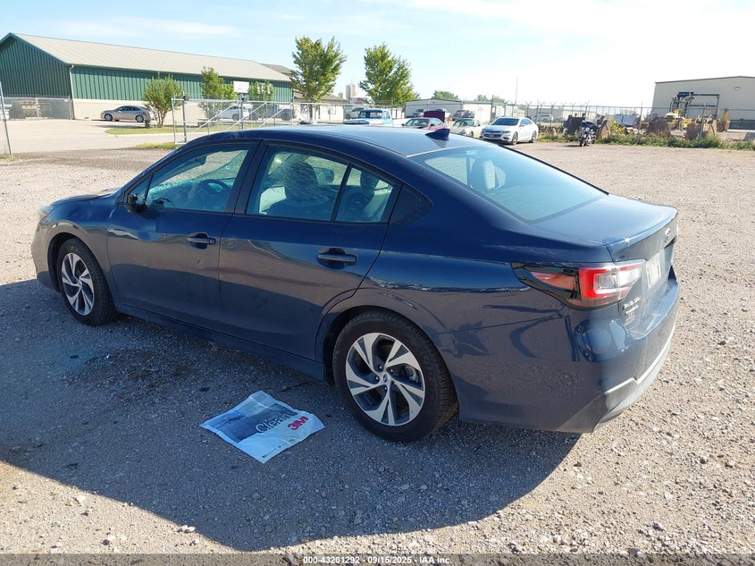 2025 Subaru LEGACY VIN 4S3BWAD63S3018084 IAAI salvage auction — LEFT SIDE, Salvage Title, sold $11,075 on 2026-08-11 (photo 3)