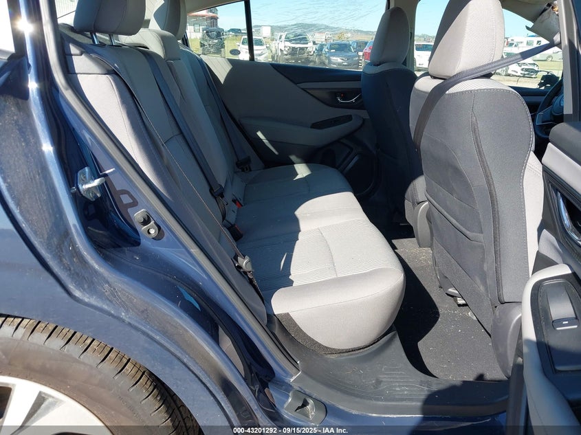 2025 Subaru LEGACY VIN 4S3BWAD63S3018084 IAAI salvage auction — LEFT SIDE, Salvage Title, sold $11,075 on 2026-08-11 (photo 8)