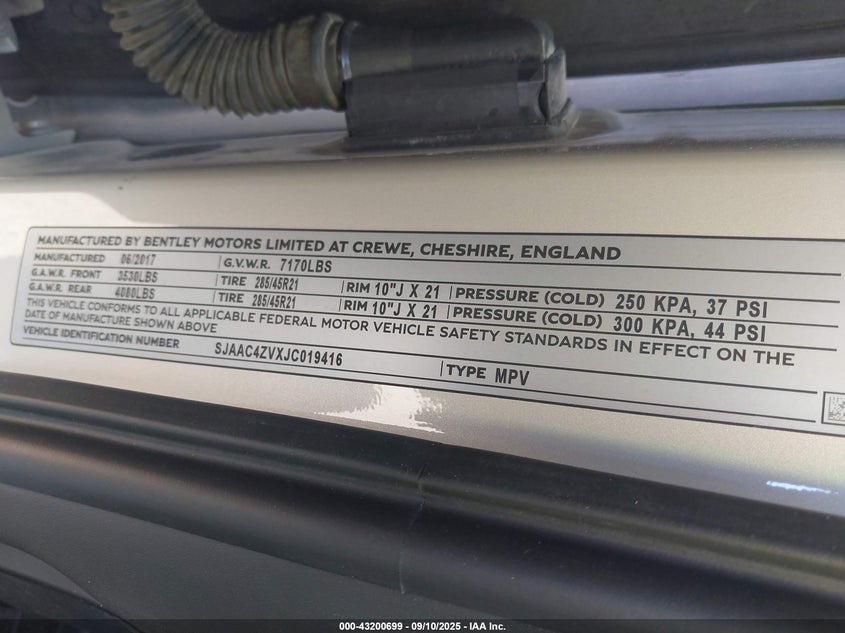2018 Bentley Bentayga VIN SJAAC4ZVXJC019416 IAAI salvage auction — SUSPENSION, Salvage (Hawaii), sold $43,250 on 2026-08-25 (photo 9)