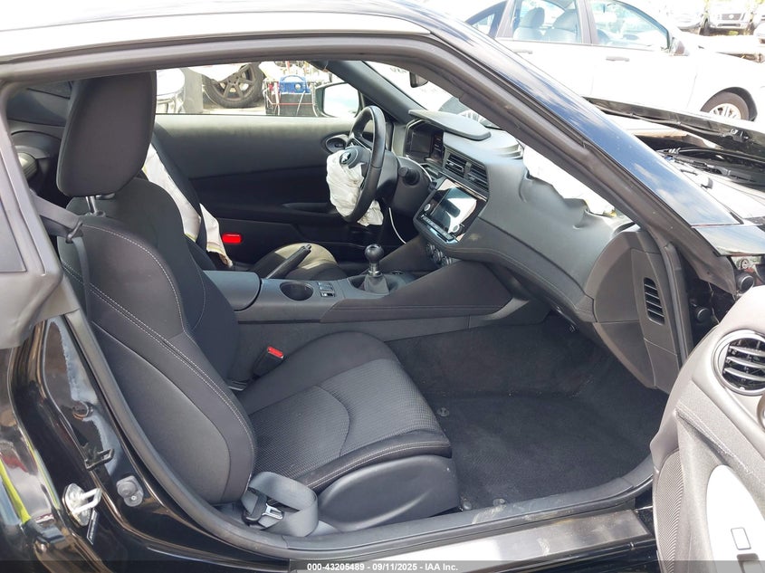 2024 Nissan Z VIN JN1BZ4AH1RM360400 IAAI salvage auction — FRONT END, Salvage - Greater Than 75% (Maryland), sold $8,050 on 2026-07-23 (photo 5)