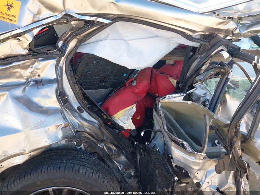 2022 Lexus Rx 350 VIN 2T2YZMDA2NC322389 IAAI salvage auction — ROLLOVER, Salvage Title, sold $2,850 on 2026-08-24 (photo 8)