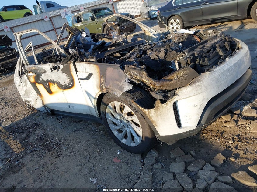 2022 Land rover Discovery VIN SALRJ2EX0N2460172 IAAI salvage auction — EXTERIOR BURN, Salvage Title, sold $400 on 2026-07-15 (photo 1)