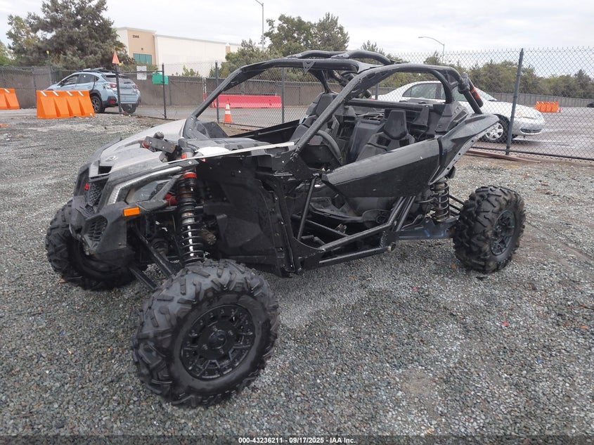 2020 Can-am Maverick x3 VIN 3JBVXAV22LK000888 IAAI salvage auction — FRONT END, Non-Repairable (California), sold $7,500 on 2026-07-13 (photo 2)