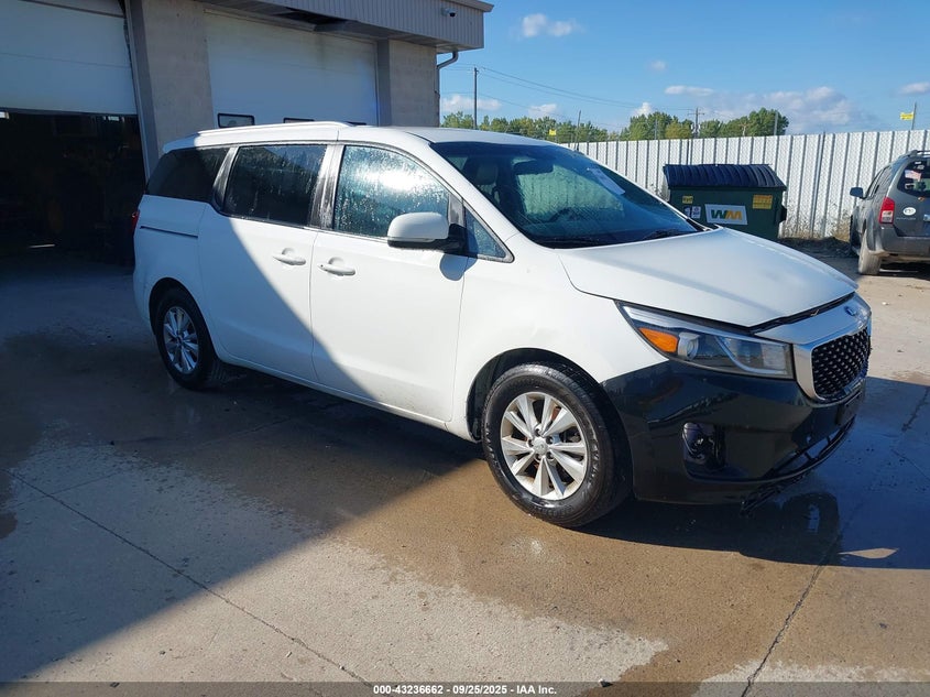 2017 Kia SEDONA VIN KNDMB5C15H6335650 IAAI salvage auction — FRONT END, Salvage Title, sold $650 on 2026-07-23 (photo 1)
