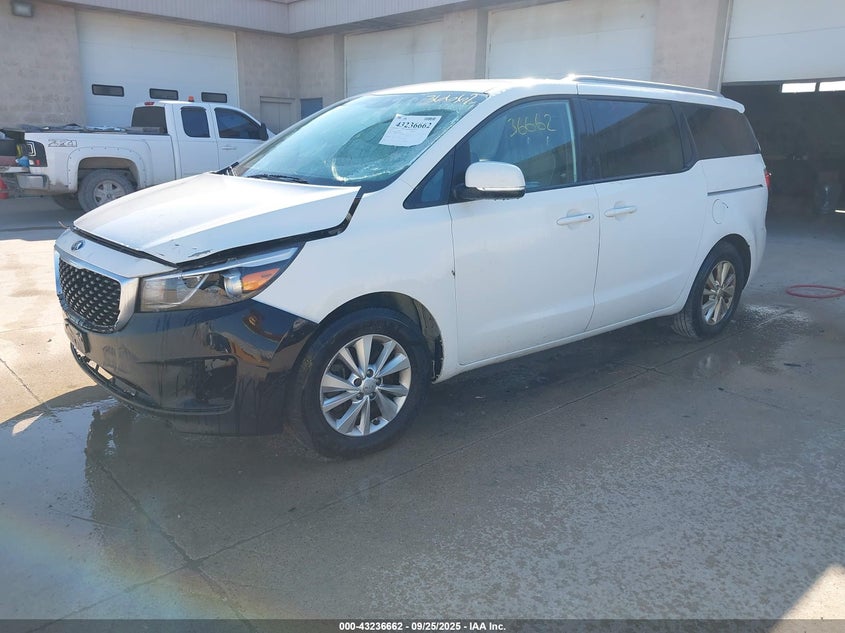 2017 Kia SEDONA VIN KNDMB5C15H6335650 IAAI salvage auction — FRONT END, Salvage Title, sold $650 on 2026-07-23 (photo 2)
