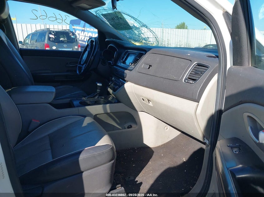 2017 Kia SEDONA VIN KNDMB5C15H6335650 IAAI salvage auction — FRONT END, Salvage Title, sold $650 on 2026-07-23 (photo 5)