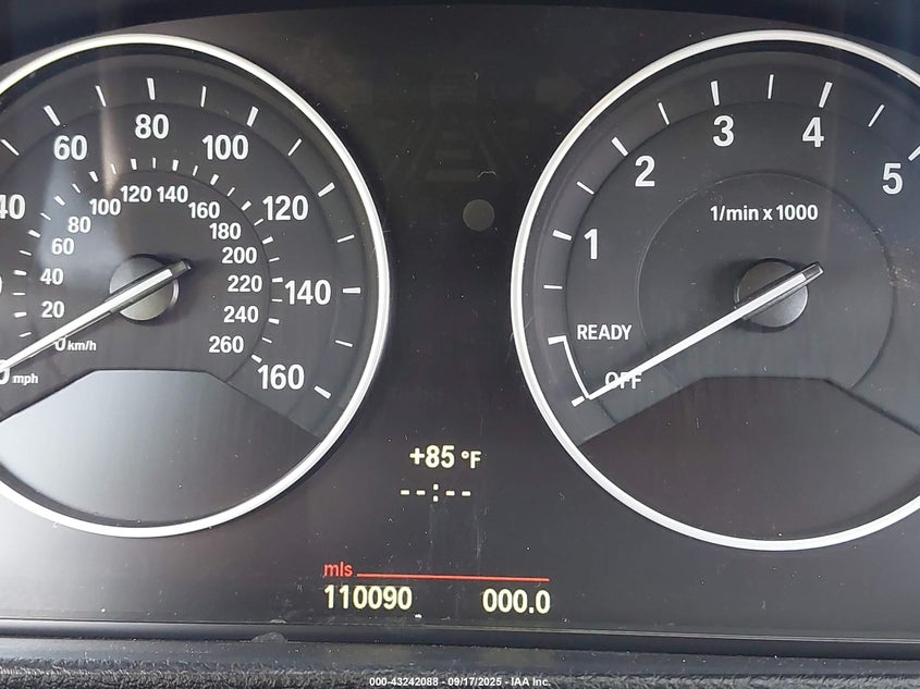 2013 BMW 3 series VIN WBA3A5C5XDF353442 IAAI salvage auction — FRONT END, Salvage Title, sold $400 on 2026-07-23 (photo 7)