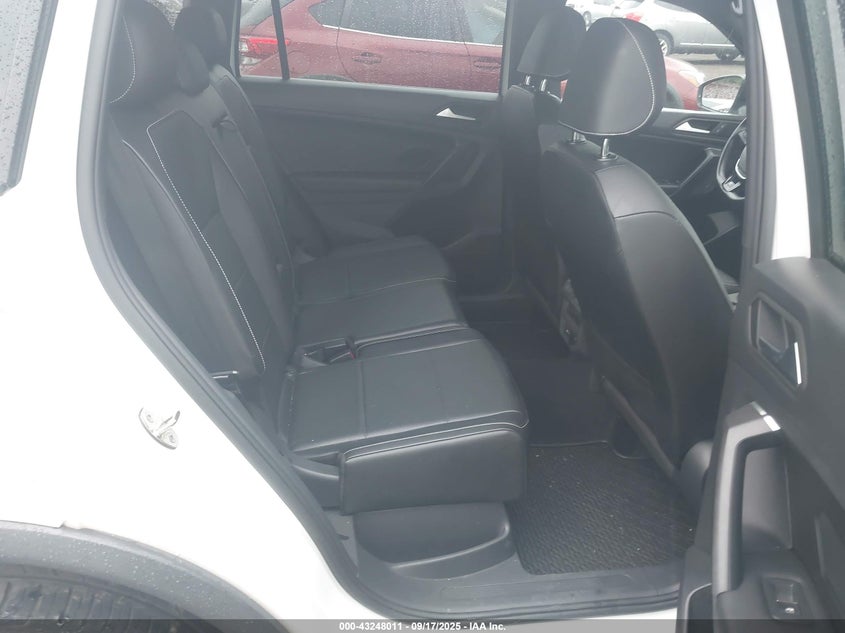 2021 Volkswagen Tiguan VIN 3VV2B7AX9MM113182 IAAI salvage auction — SIDE, Salvage (Idaho), sold $4,200 on 2026-08-10 (photo 8)