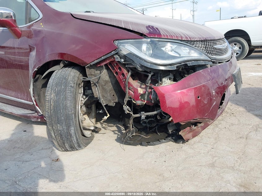 2017 Chrysler Pacifica VIN 2C4RC1GG9HR745645 IAAI salvage auction — LEFT & RIGHT, Other, sold $25 on 2026-08-25 (photo 6)
