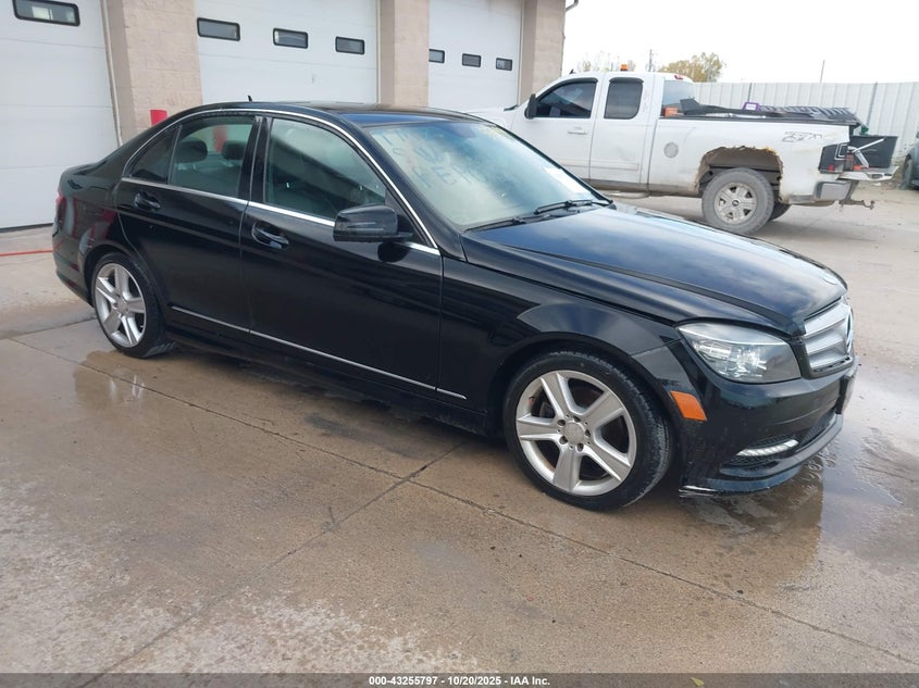 2011 Mercedes-benz C-klasse VIN WDDGF5EB1BA508288 IAAI salvage auction — RIGHT REAR, Clear-Endorsement (Wisconsin), sold $675 on 2026-07-16 (photo 1)