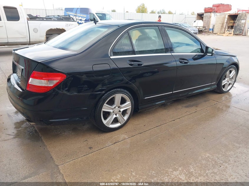 2011 Mercedes-benz C-klasse VIN WDDGF5EB1BA508288 IAAI salvage auction — RIGHT REAR, Clear-Endorsement (Wisconsin), sold $675 on 2026-07-16 (photo 4)