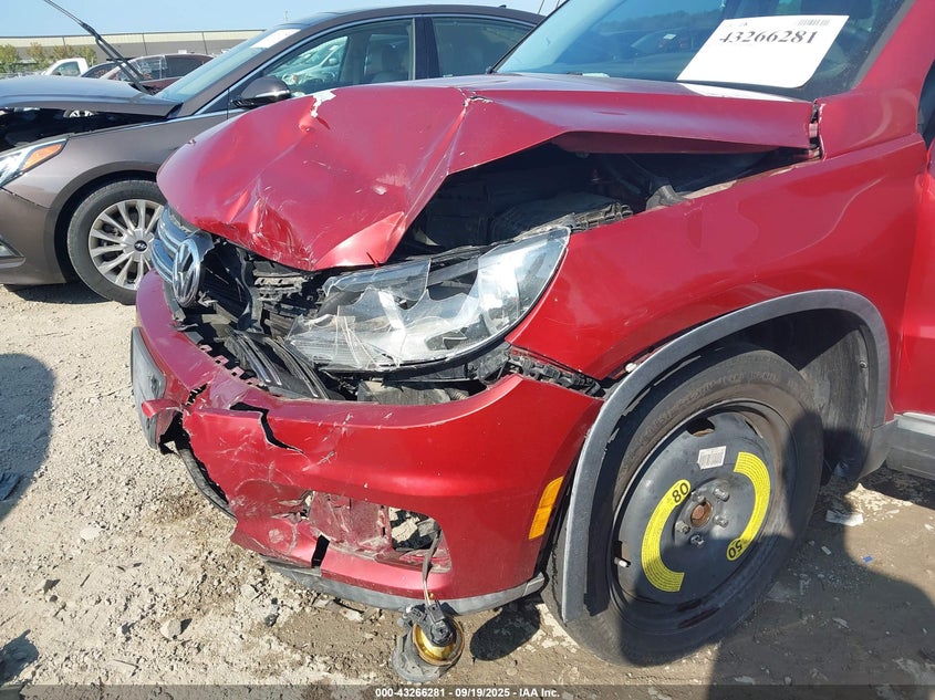 2014 Volkswagen Tiguan VIN WVGAV3AX5EW110934 IAAI salvage auction — LEFT FRONT, Salvage Title, sold $1,025 on 2026-07-07 (photo 6)