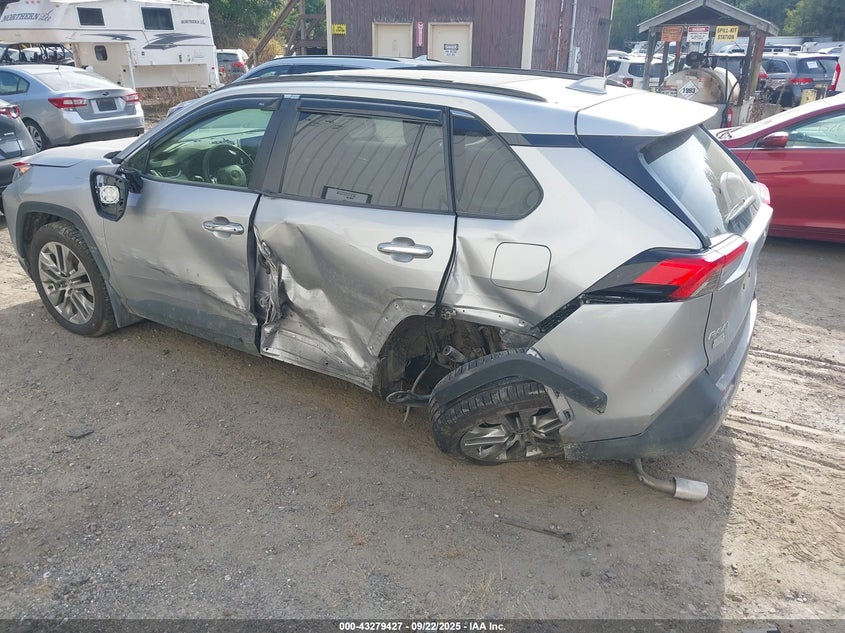 2021 Toyota Rav4 VIN JTMN1RFVXMD083493 IAAI salvage auction — REAR END, Salvage (Vermont), sold $10,750 on 2026-07-30 (photo 3)