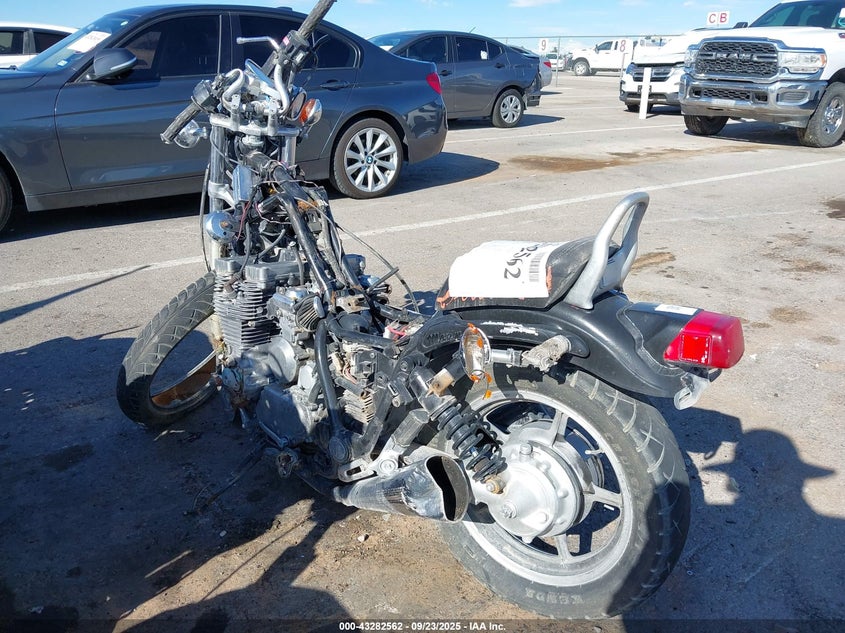 1985 Yamaha Xj VIN JYA1FG00XFA005443 IAAI salvage auction — FRONT END, Salvage (Texas), sold $100 on 2026-07-22 (photo 3)