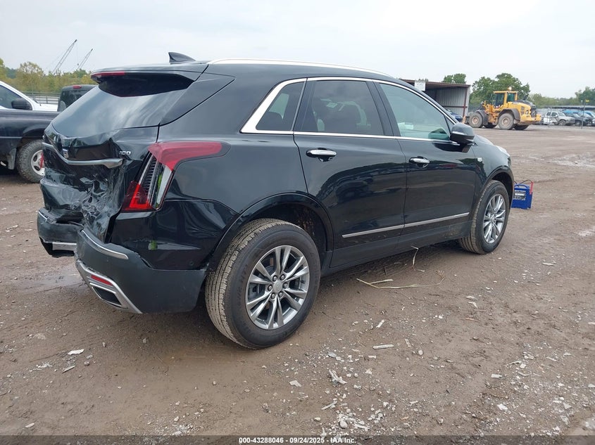 2022 Cadillac Xt5 VIN 1GYKNCRS2NZ108360 IAAI salvage auction — REAR END, Salvage Title, sold $9,800 on 2026-08-12 (photo 4)