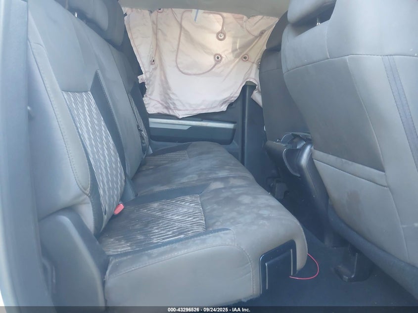 2018 Toyota Tundra VIN 5TFRM5F15JX125660 IAAI salvage auction — FRONT & REAR, Salvage Title, sold $4,450 on 2026-07-08 (photo 8)