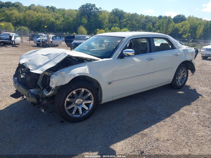 2006 Chrysler 300c VIN 2C3LA63HX6H190266 IAAI salvage auction — FRONT & REAR, Salvage (Illinois), sold $350 on 2026-07-08 (photo 2)