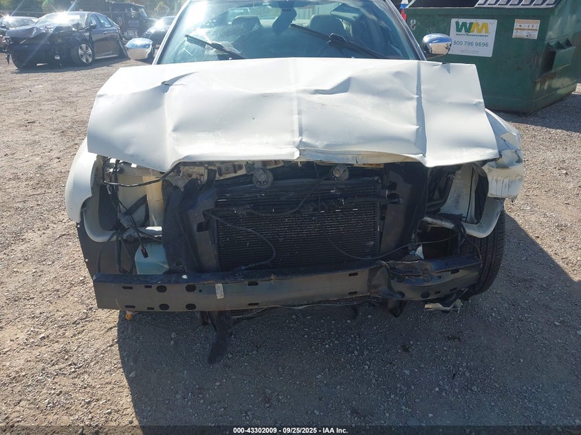 2006 Chrysler 300c VIN 2C3LA63HX6H190266 IAAI salvage auction — FRONT & REAR, Salvage (Illinois), sold $350 on 2026-07-08 (photo 6)