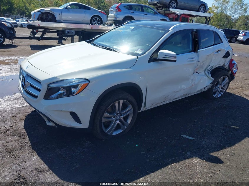 2017 Mercedes-benz Gla-class VIN WDCTG4GB7HJ303218 IAAI salvage auction — LEFT SIDE, Salvage Title, sold $2,975 on 2026-07-08 (photo 2)