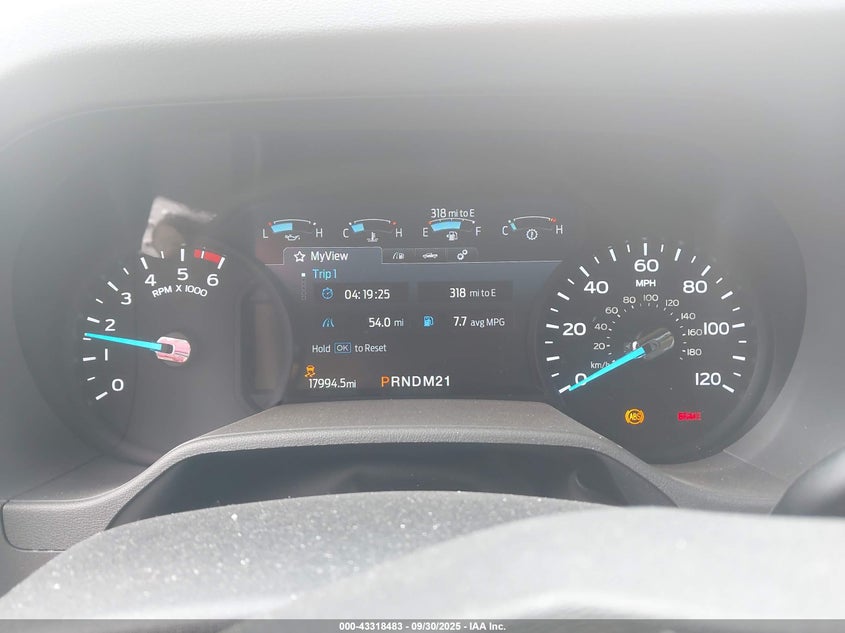 2025 Ford E-350 VIN 1FDWE3FN4SDD07338 IAAI salvage auction — RIGHT FRONT, Salvage Title, sold $37,750 on 2026-08-05 (photo 5)